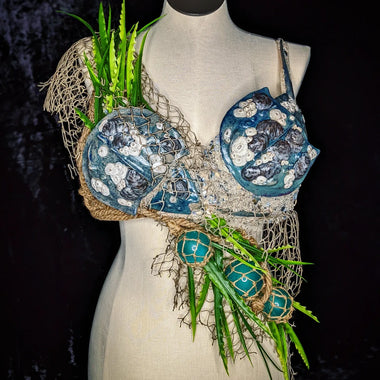 Blank plastic fake faux shell set from IDfabrications ID Fabrications for cosplay DIY crafting mermaid tops and merfolk accessories shells bra mermaidtop siren Horseshoe Crab with barnacles and glass fishing bobs
