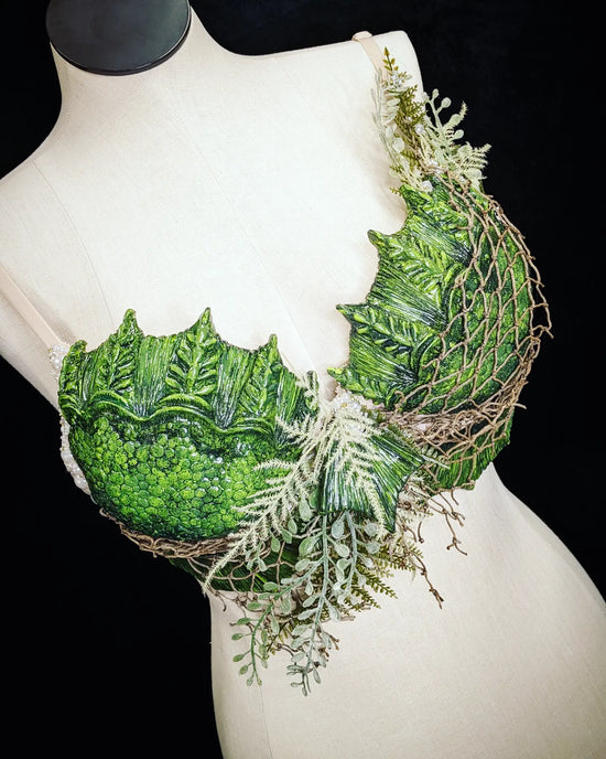 Blank plastic shell set from IDfabrications ID Fabrications for cosplay crafting mermaid tops and merfolk accessories Inspired by the beloved Creature from the Black Lagoon this set has been sculpted to mimic the pebbled shoreline of a dark lake. This set combined with our Tri-Fin set make up our featured Creature from the Black Lagoon Siren Tops.