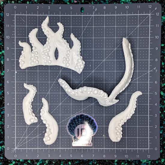 Release the Kraftin' Tentacle Crown Base Set on one inch grid